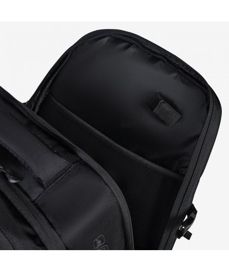 tienda de padel Madrid, tienda de padel online, tienda de padel españa, tienda de padel en linea, MOCHILA BULLPADEL BPM26003 TEC