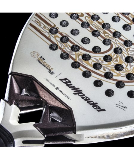 tienda de padel Madrid, tienda de padel online, tienda de padel españa, tienda de padel en linea, PALA BULLPADEL VERTEX 05 LIGHT