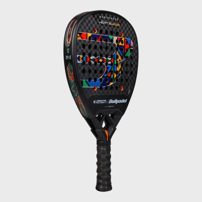 tienda de padel Madrid, tienda de padel online, tienda de padel españa, tienda de padel en linea, PALA BULLPADEL VERTEX 05 PRETO