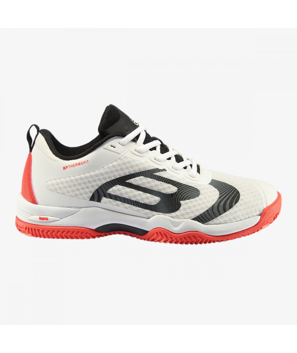 Zapatillas Bullpadel Beker Blanco. Muy buen agarre a pista.