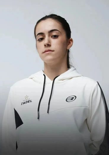 Claudia Fernández