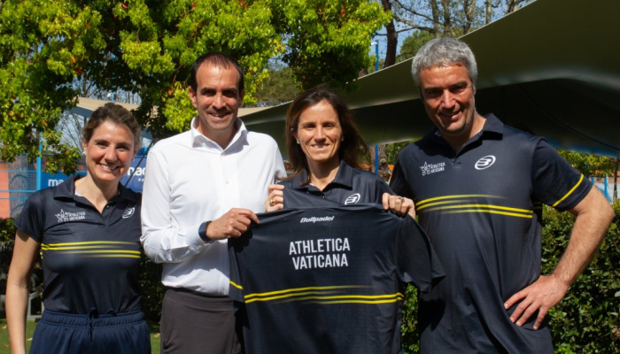 Bullpadel y Athletica Vaticana juntos por un deporte más inclusivo y solidario